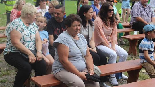 Festyn "Dni Rodziny" na stadionie w Białopolu [GALERIA ZDJĘĆ]