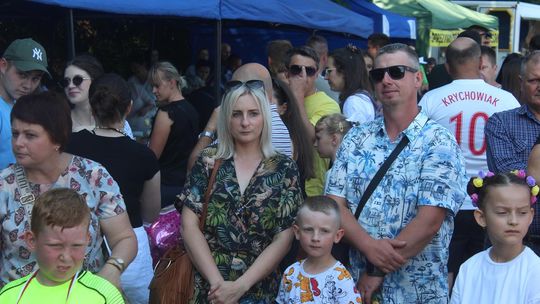 Festyn "Dni Rodziny" na stadionie w Białopolu [GALERIA ZDJĘĆ]