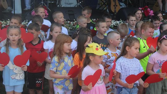 Festyn "Dni Rodziny" na stadionie w Białopolu [GALERIA ZDJĘĆ]