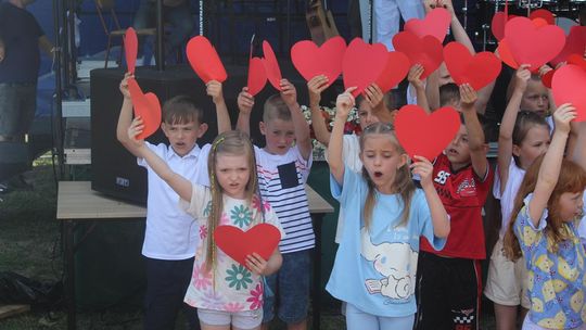 Festyn "Dni Rodziny" na stadionie w Białopolu [GALERIA ZDJĘĆ]