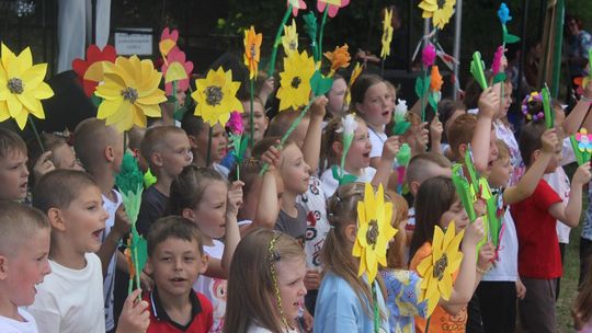 Festyn "Dni Rodziny" na stadionie w Białopolu [GALERIA ZDJĘĆ]