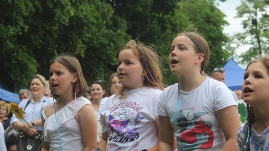 Festyn "Dni Rodziny" na stadionie w Białopolu [GALERIA ZDJĘĆ]