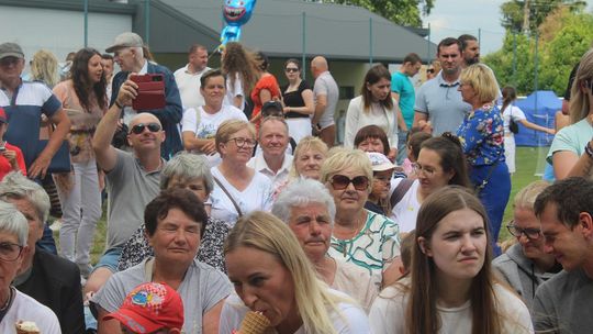 Festyn "Dni Rodziny" na stadionie w Białopolu [GALERIA ZDJĘĆ]
