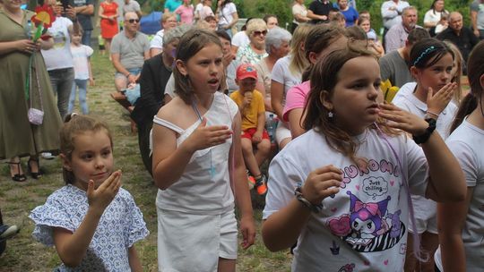 Festyn "Dni Rodziny" na stadionie w Białopolu [GALERIA ZDJĘĆ]
