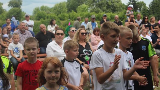 Festyn "Dni Rodziny" na stadionie w Białopolu [GALERIA ZDJĘĆ]