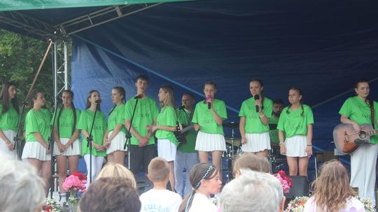 Festyn "Dni Rodziny" na stadionie w Białopolu [GALERIA ZDJĘĆ]