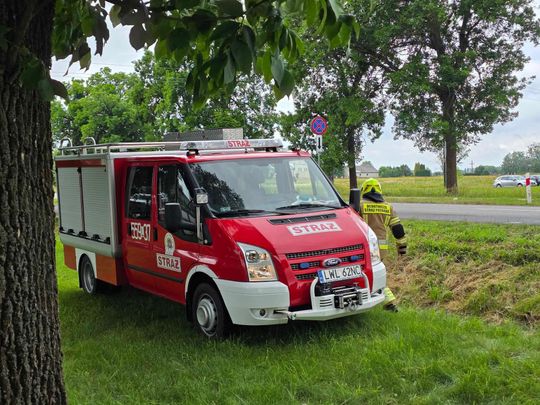 70-latka wjechała KIA do rowu w Urszulinie. Na szczęście nikt nie ucierpiał [ZDJĘCIA]