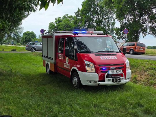 70-latka wjechała KIA do rowu w Urszulinie. Na szczęście nikt nie ucierpiał [ZDJĘCIA]