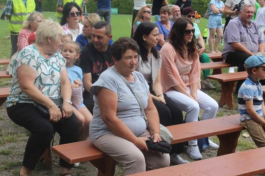 Festyn "Dni Rodziny" na stadionie w Białopolu [GALERIA ZDJĘĆ]