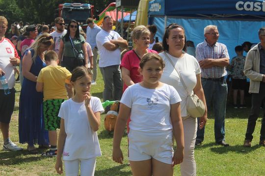 Festyn "Dni Rodziny" na stadionie w Białopolu [GALERIA ZDJĘĆ]