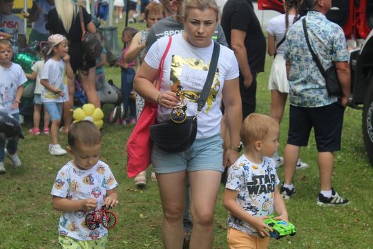 Festyn "Dni Rodziny" na stadionie w Białopolu [GALERIA ZDJĘĆ]