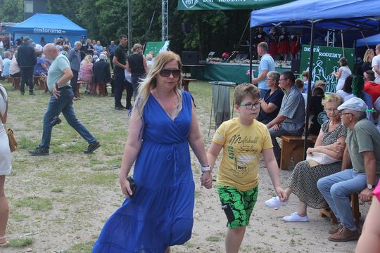 Festyn "Dni Rodziny" na stadionie w Białopolu [GALERIA ZDJĘĆ]