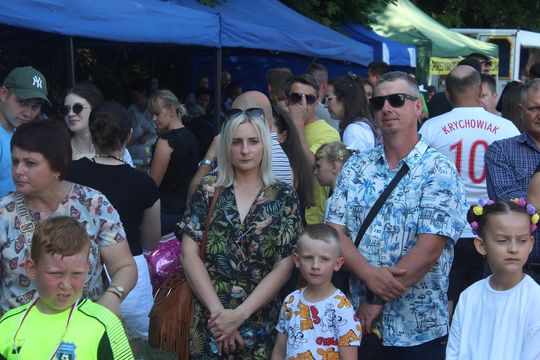 Festyn "Dni Rodziny" na stadionie w Białopolu [GALERIA ZDJĘĆ]