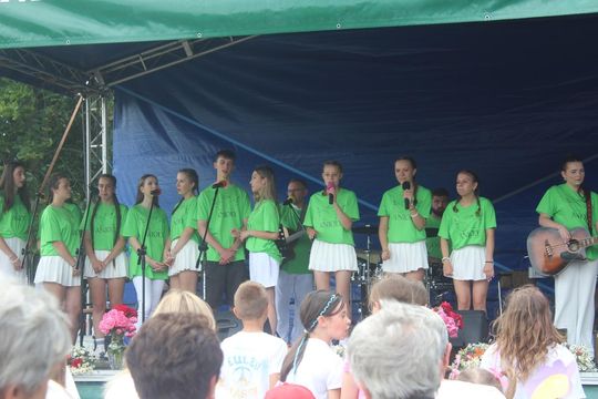 Festyn "Dni Rodziny" na stadionie w Białopolu [GALERIA ZDJĘĆ]