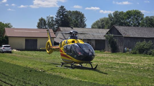 Kolejny wypadek na hulajnodze. 14-latek zabrany śmigłowcem do szpitala [ZDJĘCIA]