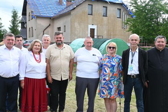 Powiatowy Koncert Papieski, Meczu z okazji 1000-lecia Królestwa Polskiego w Kaniem [GALERIA ZDJĘĆ]