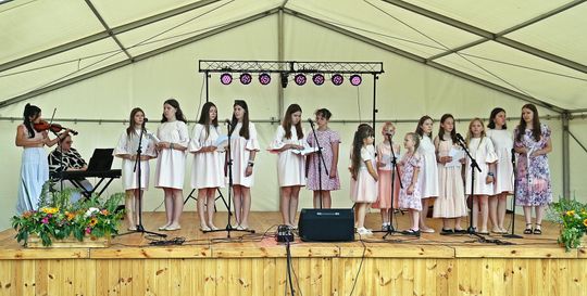 Powiatowy Koncert Papieski, Meczu z okazji 1000-lecia Królestwa Polskiego w Kaniem [GALERIA ZDJĘĆ]