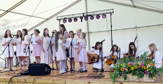 Powiatowy Koncert Papieski, Meczu z okazji 1000-lecia Królestwa Polskiego w Kaniem [GALERIA ZDJĘĆ]