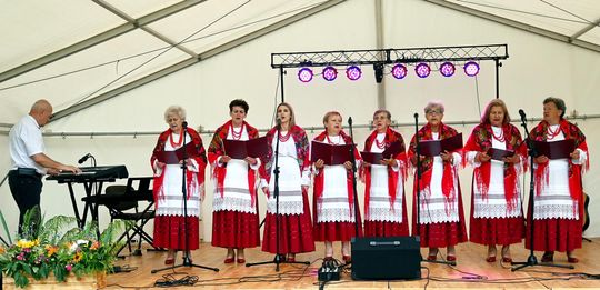 Powiatowy Koncert Papieski, Meczu z okazji 1000-lecia Królestwa Polskiego w Kaniem [GALERIA ZDJĘĆ]