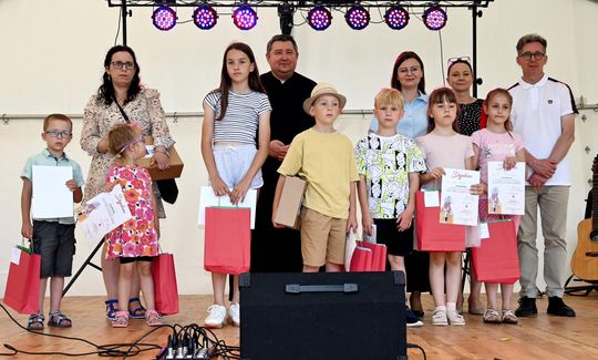 Powiatowy Koncert Papieski, Meczu z okazji 1000-lecia Królestwa Polskiego w Kaniem [GALERIA ZDJĘĆ]