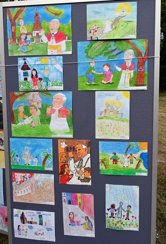 Powiatowy Koncert Papieski, Meczu z okazji 1000-lecia Królestwa Polskiego w Kaniem [GALERIA ZDJĘĆ]