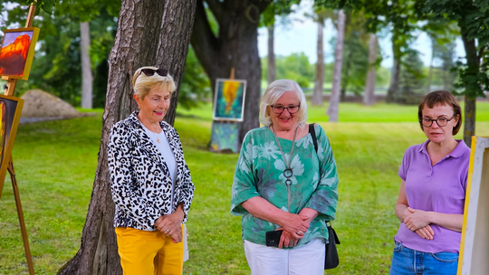 Wernisaż prac poplenerowych „Żółte w zielonym – rzecz o Lubelskim Bursztynie” [GALERIA ZDJĘĆ]