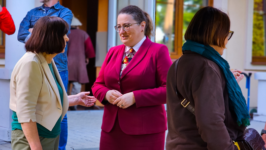 Wernisaż prac poplenerowych „Żółte w zielonym – rzecz o Lubelskim Bursztynie” [GALERIA ZDJĘĆ]