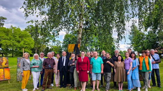 Wernisaż prac poplenerowych „Żółte w zielonym – rzecz o Lubelskim Bursztynie” [GALERIA ZDJĘĆ]