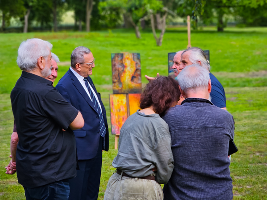Wernisaż prac poplenerowych „Żółte w zielonym – rzecz o Lubelskim Bursztynie” [GALERIA ZDJĘĆ]