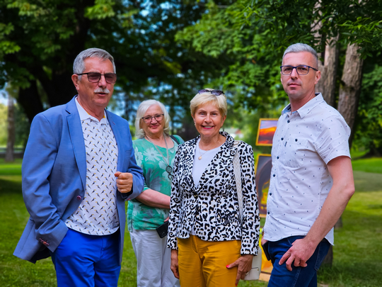 Wernisaż prac poplenerowych „Żółte w zielonym – rzecz o Lubelskim Bursztynie” [GALERIA ZDJĘĆ]