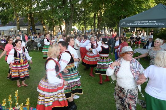 III Wojewódzki Festiwal Piosenki Biesiadnej w Pawłowie [GALERIA ZDJĘĆ]