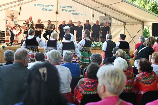 III Wojewódzki Festiwal Piosenki Biesiadnej w Pawłowie [GALERIA ZDJĘĆ]
