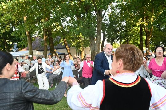 III Wojewódzki Festiwal Piosenki Biesiadnej w Pawłowie [GALERIA ZDJĘĆ]