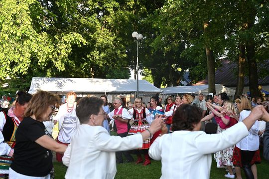 III Wojewódzki Festiwal Piosenki Biesiadnej w Pawłowie [GALERIA ZDJĘĆ]