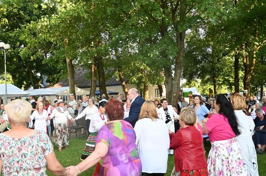 III Wojewódzki Festiwal Piosenki Biesiadnej w Pawłowie [GALERIA ZDJĘĆ]