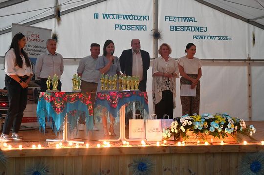 III Wojewódzki Festiwal Piosenki Biesiadnej w Pawłowie [GALERIA ZDJĘĆ]