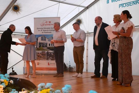 III Wojewódzki Festiwal Piosenki Biesiadnej w Pawłowie [GALERIA ZDJĘĆ]