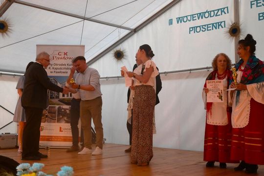 III Wojewódzki Festiwal Piosenki Biesiadnej w Pawłowie [GALERIA ZDJĘĆ]