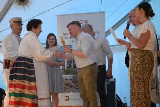 III Wojewódzki Festiwal Piosenki Biesiadnej w Pawłowie [GALERIA ZDJĘĆ]