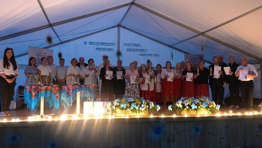 III Wojewódzki Festiwal Piosenki Biesiadnej w Pawłowie [GALERIA ZDJĘĆ]