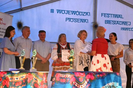 III Wojewódzki Festiwal Piosenki Biesiadnej w Pawłowie [GALERIA ZDJĘĆ]