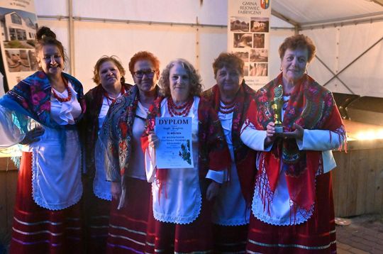 III Wojewódzki Festiwal Piosenki Biesiadnej w Pawłowie [GALERIA ZDJĘĆ]