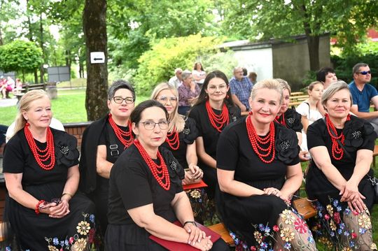 III Wojewódzki Festiwal Piosenki Biesiadnej w Pawłowie [GALERIA ZDJĘĆ]