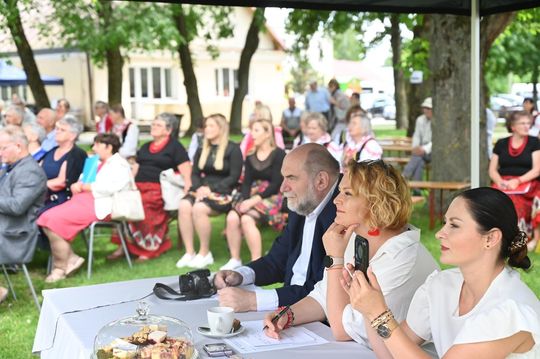 III Wojewódzki Festiwal Piosenki Biesiadnej w Pawłowie [GALERIA ZDJĘĆ]