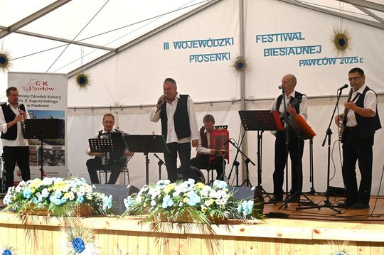 III Wojewódzki Festiwal Piosenki Biesiadnej w Pawłowie [GALERIA ZDJĘĆ]