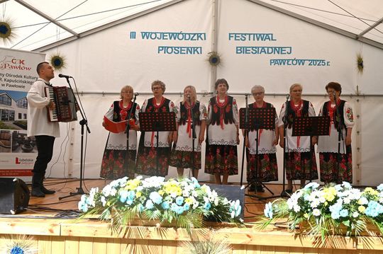 III Wojewódzki Festiwal Piosenki Biesiadnej w Pawłowie [GALERIA ZDJĘĆ]