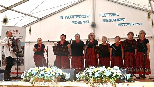 III Wojewódzki Festiwal Piosenki Biesiadnej w Pawłowie [GALERIA ZDJĘĆ]