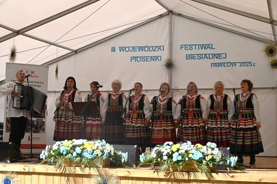 III Wojewódzki Festiwal Piosenki Biesiadnej w Pawłowie [GALERIA ZDJĘĆ]