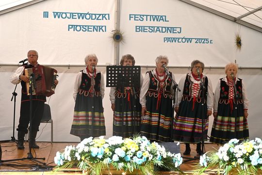 III Wojewódzki Festiwal Piosenki Biesiadnej w Pawłowie [GALERIA ZDJĘĆ]
