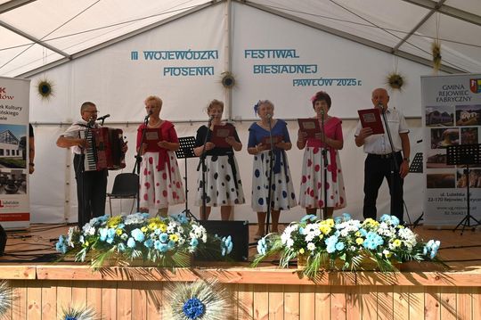 III Wojewódzki Festiwal Piosenki Biesiadnej w Pawłowie [GALERIA ZDJĘĆ]